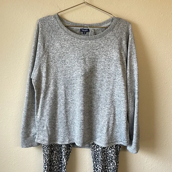 NWT Splendid Gray Leopard Hacci Pullover Jogger Pajama Set Size X-Large - Picture 3 of 14